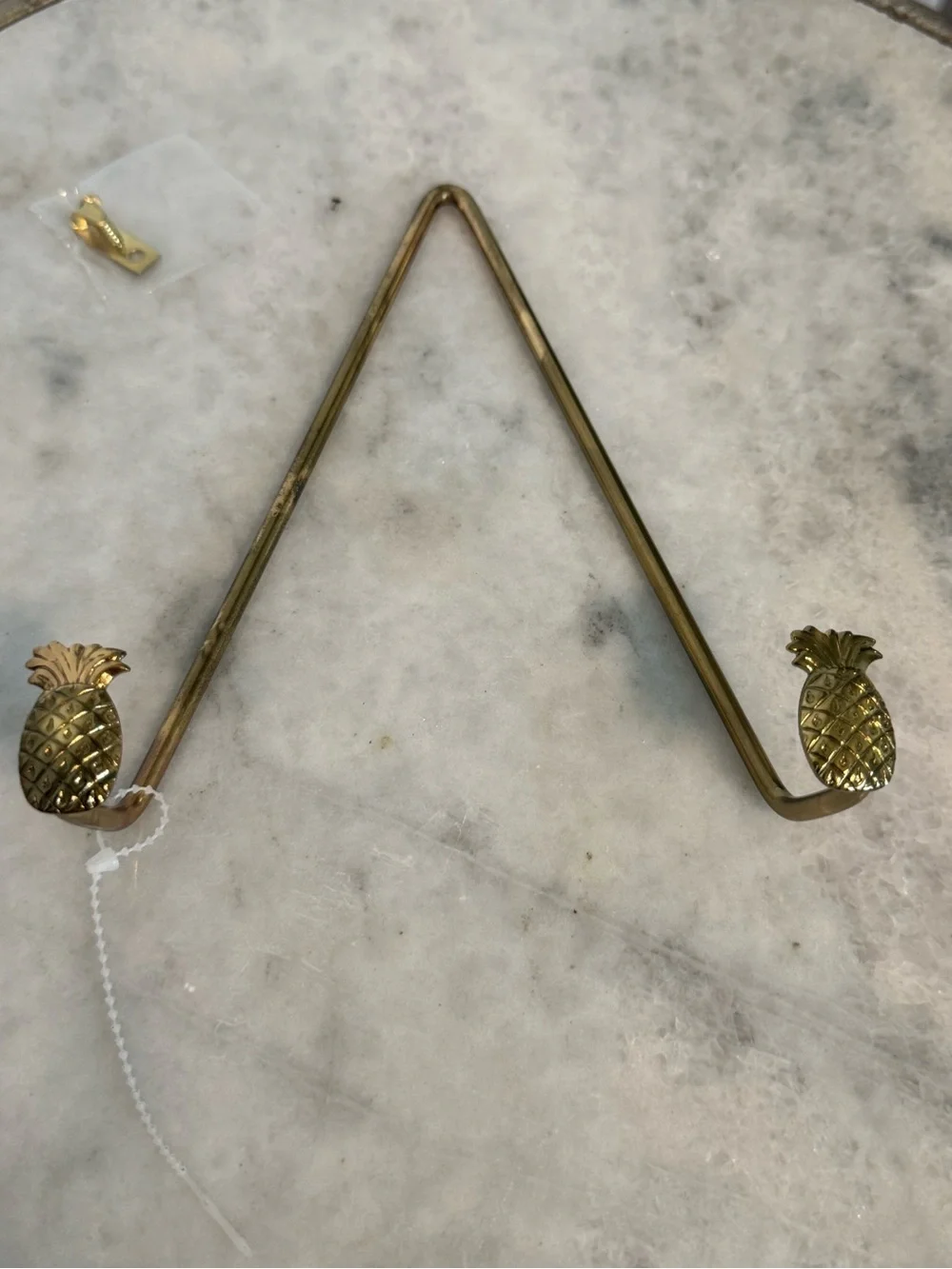 Vintage Gold Pineapple & Shell plate holder Set